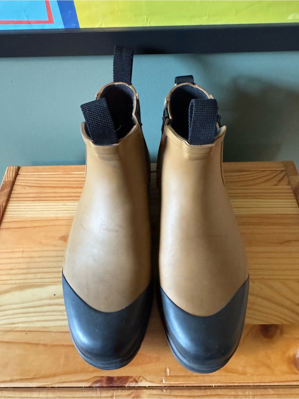 Everlane Chelsea Rain Boots in Brown and Black - Picture 2 of 3